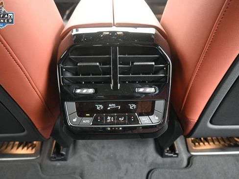 Used 2025 BMW iX M60 AWD/4WD image 26