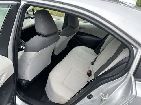 Used 2022 Toyota Corolla LE image 30