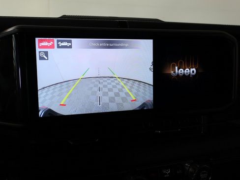 Used 2024 Jeep Gladiator Rubicon image 6