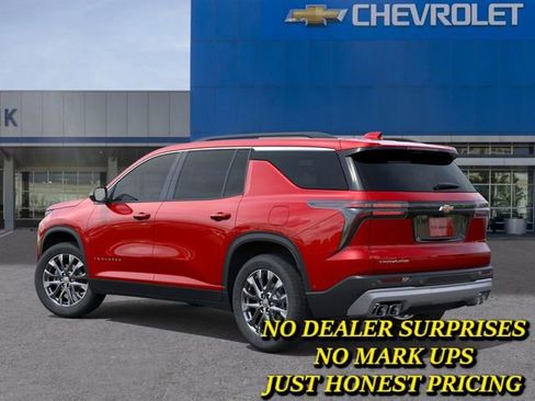 New 2026 Chevrolet Traverse LT w/ Sun and Wheel Package FWD image 3