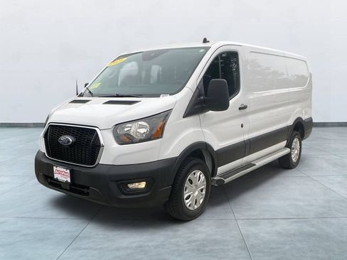 Certified 2025 Ford Transit 250 Low Roof w/ Exterior Upgrade Package RWD image 3