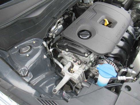 Used 2023 Kia Seltos EX image 11