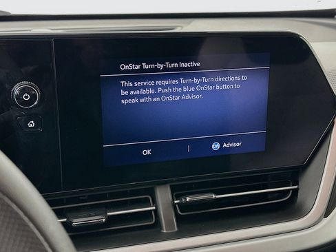 Used 2025 Chevrolet Trax LS image 21