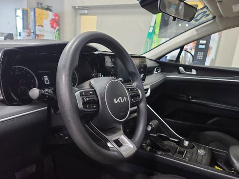Used 2022 Kia K5 LXS image 6