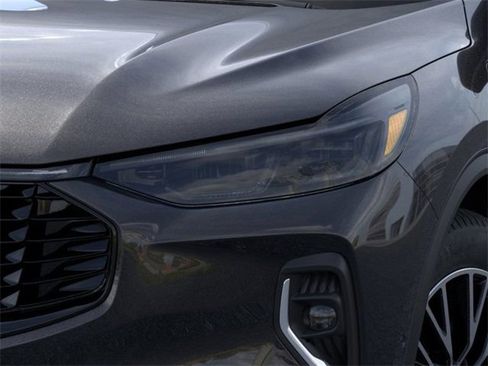 New 2023 Ford Escape SE w/ PHEV Premium Package image 18