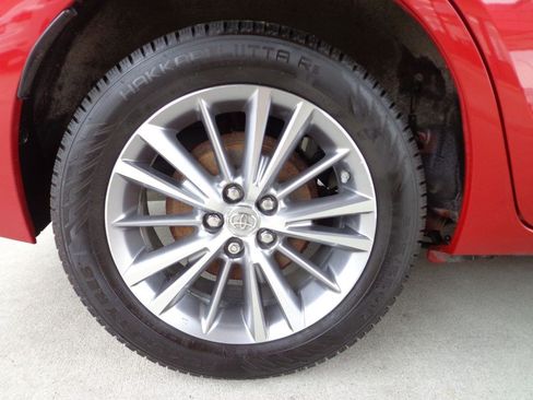 Used 2015 Toyota Corolla LE Premium FWD image 9