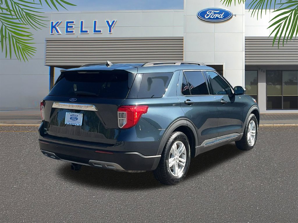 Certified 2023 Ford Explorer XLT w/ Equipment Group 202A RWD image 5