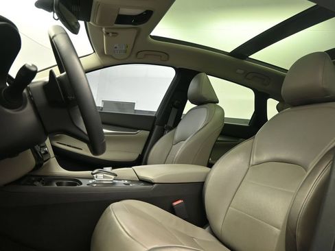 Used 2023 INFINITI QX50 Luxe FWD image 14