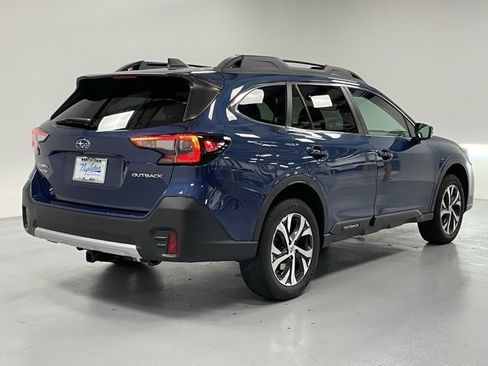 Used 2022 Subaru Outback Limited image 4