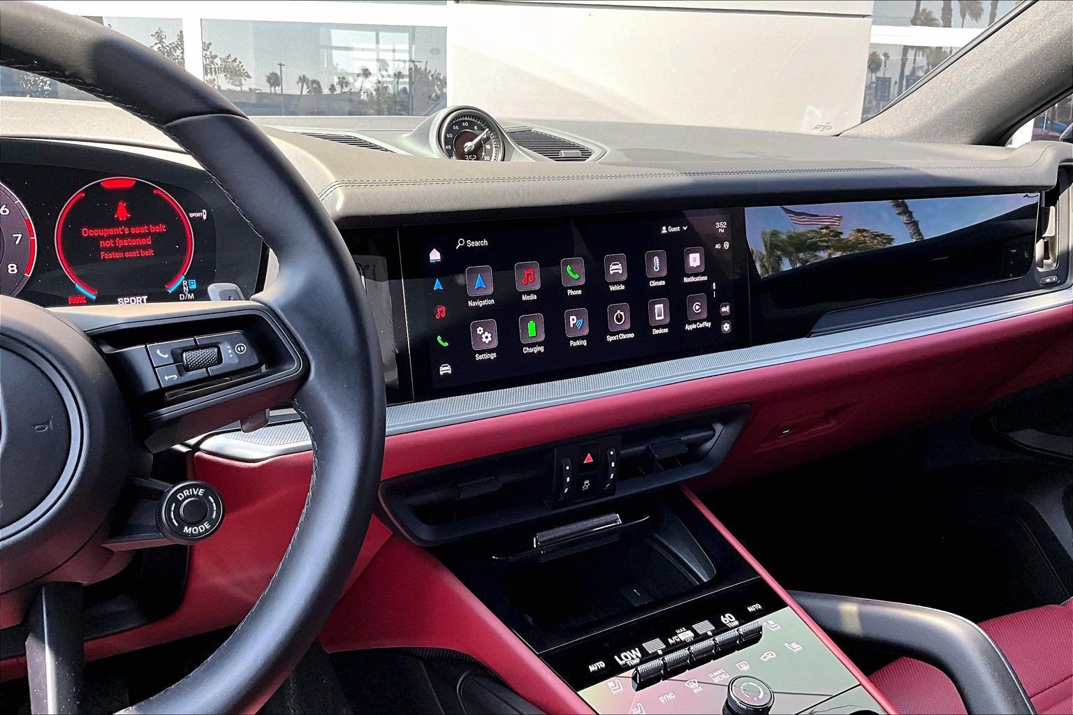 Certified 2025 Porsche Cayenne E-Hybrid Coupe w/ Premium Package Plus AWD/4WD image 6