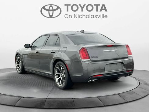 Used 2016 Chrysler 300 S image 4