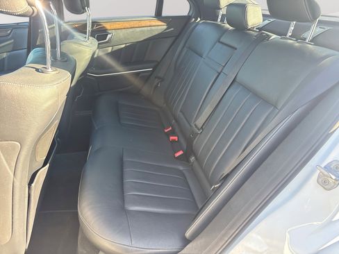 Used 2016 Mercedes-Benz E 400 Sedan image 26