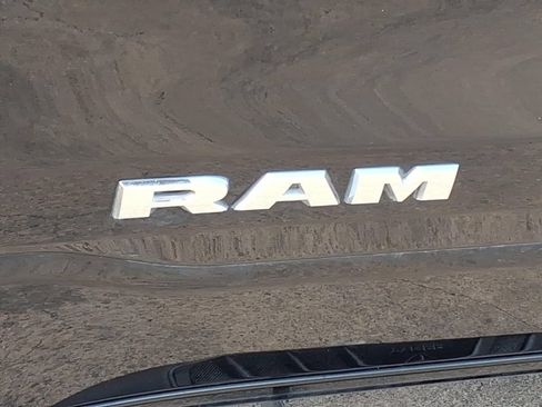 Used 2019 RAM 1500 Big Horn AWD/4WD image 11
