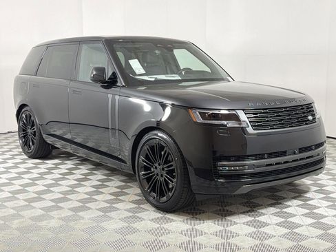New 2026 Land Rover Range Rover Long Wheelbase SE AWD/4WD image 7
