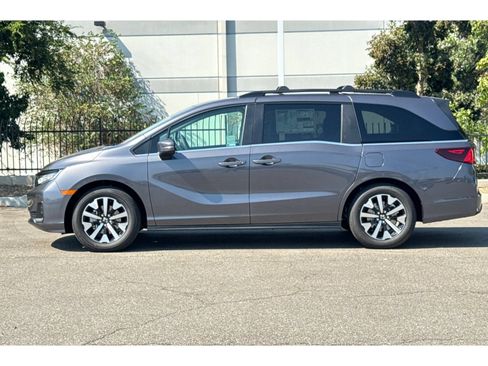 Used 2026 Honda Odyssey EX-L image 7