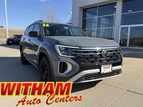 New 2026 Volkswagen Atlas Peak Edition AWD/4WD image 1