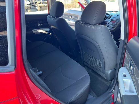 Used 2012 Kia Soul + FWD image 14