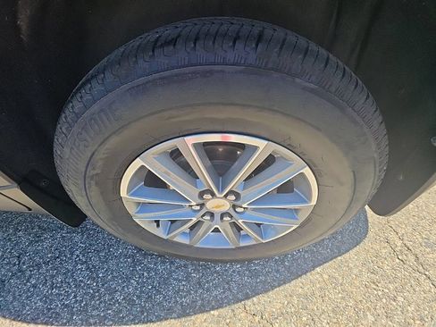 Used 2023 Chevrolet Traverse LT w/ LPO, Floor Liner Package AWD/4WD image 36