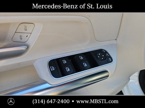 Certified 2022 Mercedes-Benz GLA 250 4MATIC image 15