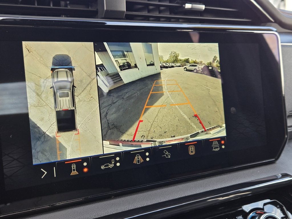 Used 2024 GMC Sierra 1500 AT4 w/ Technology Package AWD/4WD image 19