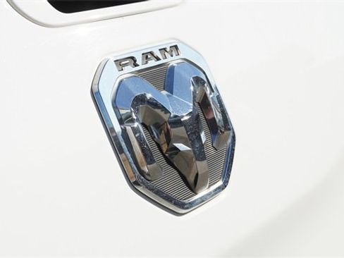 Used 2022 RAM 1500 Laramie image 13