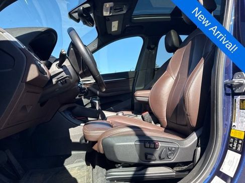Used 2018 BMW X1 xDrive28i AWD/4WD image 12