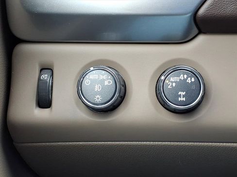 Used 2020 Chevrolet Tahoe LT image 14