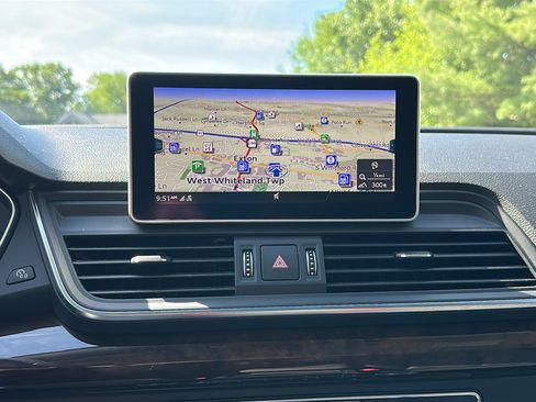 Used 2019 Audi Q5 2.0T Premium Plus w/ Premium Plus Package AWD/4WD image 19