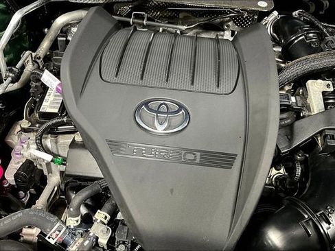 Used 2023 Toyota Highlander XLE image 31