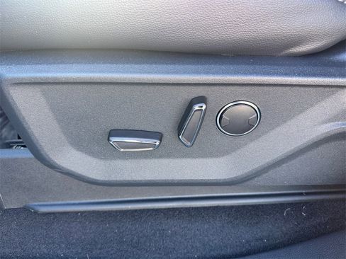 New 2025 Ford F150 Lariat w/ Equipment Group 502A High image 18