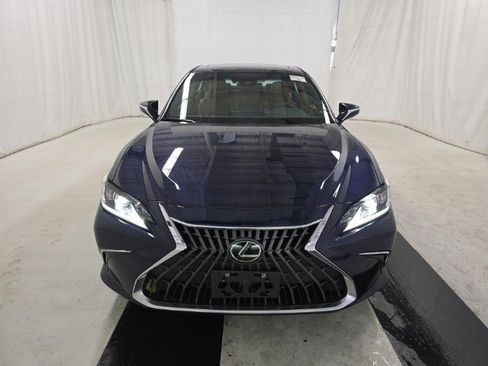 Used 2024 Lexus ES 350 w/ Premium Package image 2