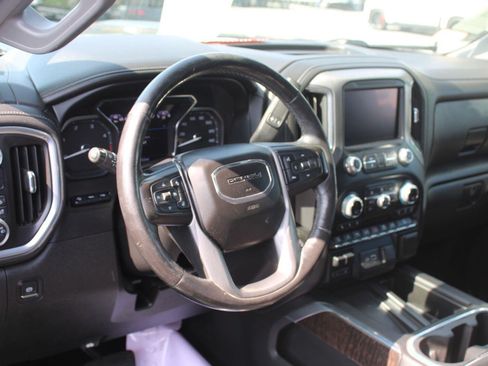 Used 2020 GMC Sierra 2500 Denali w/ Denali Ultimate Package AWD/4WD image 9