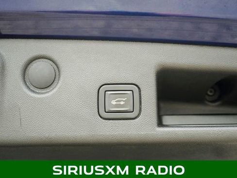 Used 2022 Chevrolet Equinox Premier image 7