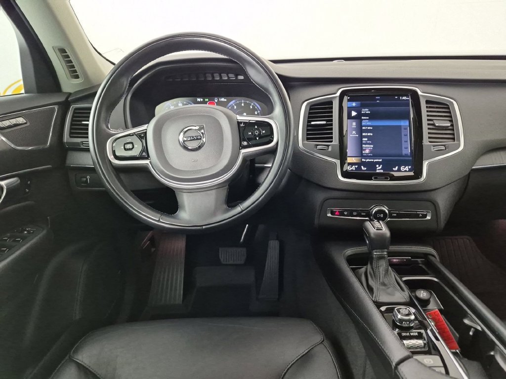 Used 2020 Volvo XC90 T5 Momentum w/ Protection Package Premier AWD/4WD image 31
