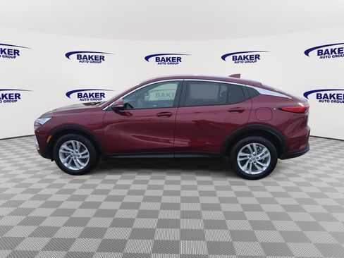 Used 2024 Buick Envista Preferred image 8