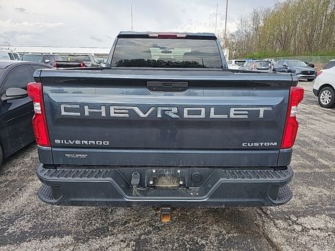 Used 2021 Chevrolet Silverado 1500 Custom image 9