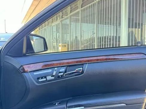 Used 2012 Mercedes-Benz S 550 w/ Sport Pkg Plus One image 19