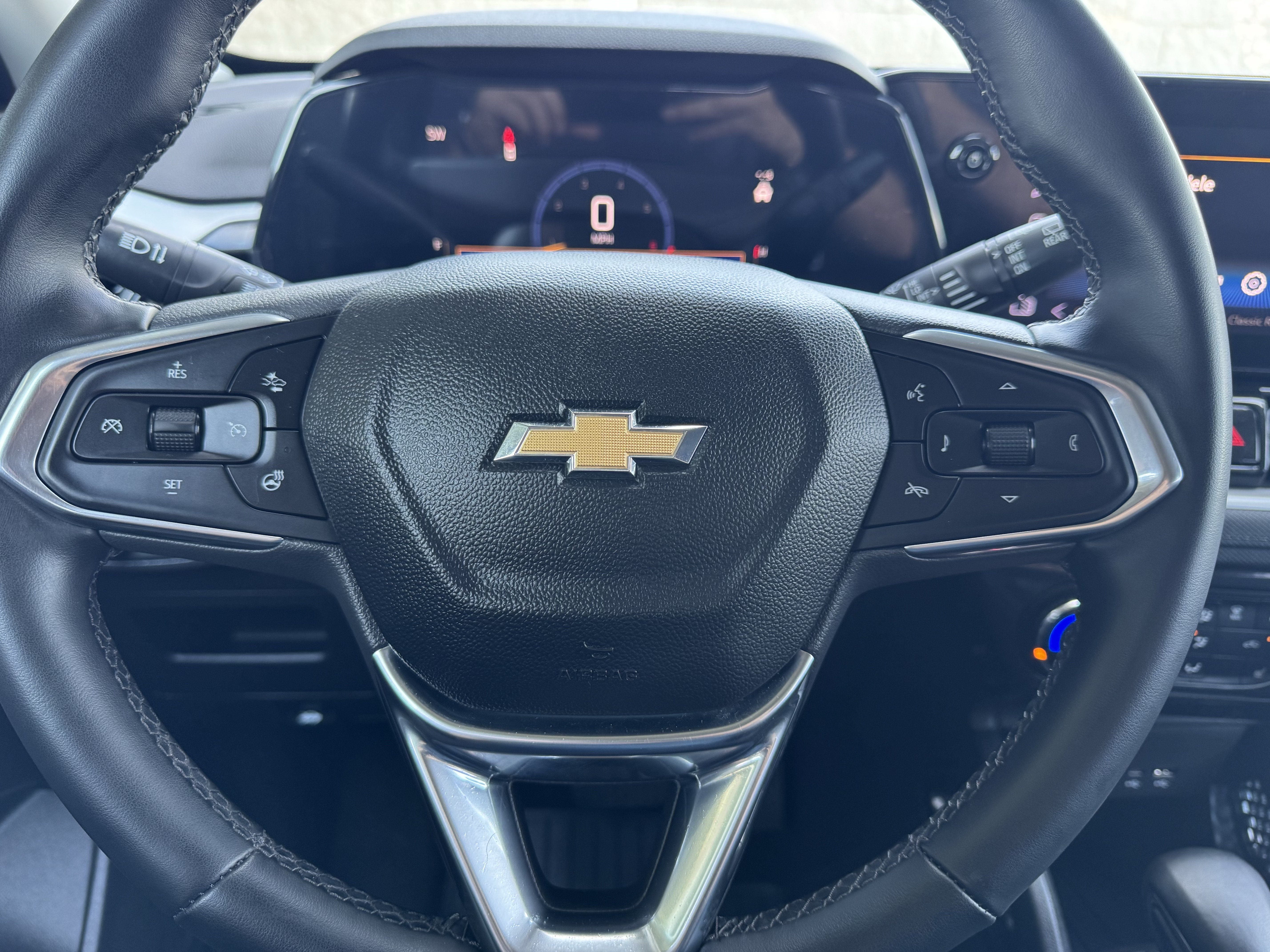 Certified 2024 Chevrolet TrailBlazer LT w/ LT Cold Weather Package FWD image 33