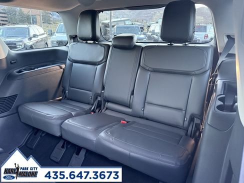 New 2025 Ford Expedition Active image 18