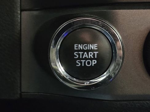 Certified 2023 Toyota Tacoma TRD Off-Road AWD/4WD image 29
