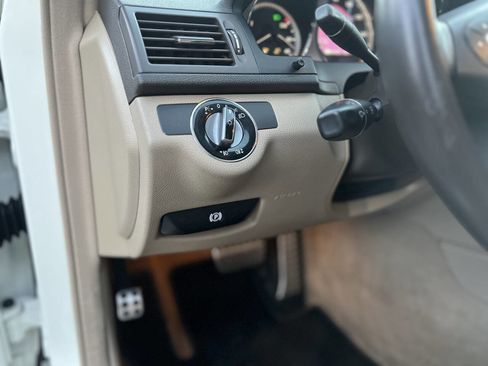 Used 2010 Mercedes-Benz C 300 Sedan image 17