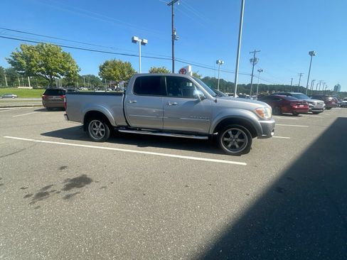 Used 2006 Toyota Tundra SR5 RWD image 11