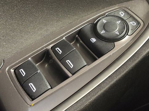 Used 2021 Chevrolet Malibu RS FWD image 27