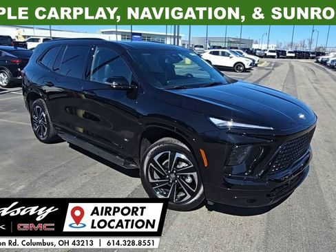 Used 2025 Buick Enclave Sport Touring w/ Power Package image 2