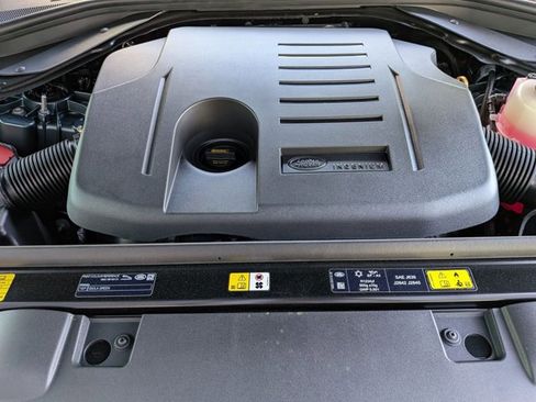 New 2026 Land Rover Range Rover Sport Dynamic SE image 16