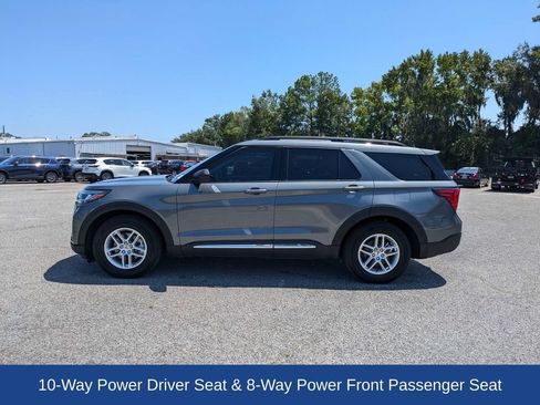 Certified 2025 Ford Explorer Active w/ Active Comfort Package RWD image 7