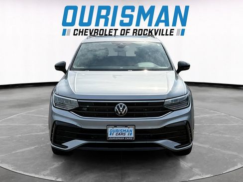 Used 2023 Volkswagen Tiguan SE R-Line FWD image 8