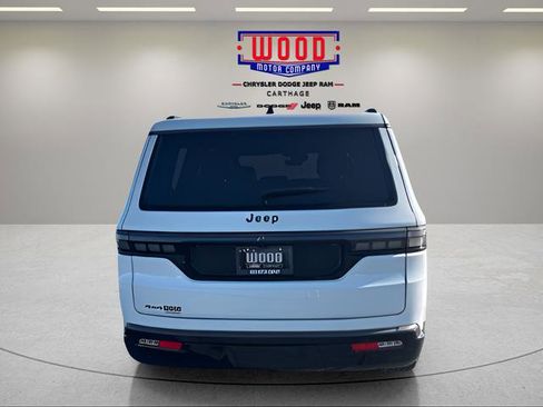New 2026 Jeep Grand Wagoneer Limited AWD/4WD image 4