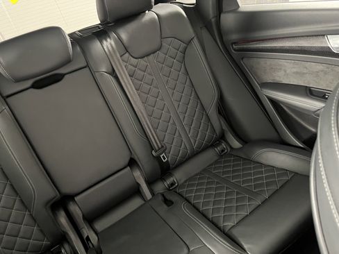 Used 2018 Audi SQ5 Prestige w/ Prestige Package image 24