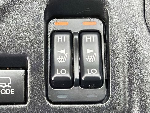 Used 2023 Subaru Crosstrek 2.5i Limited w/ Popular Package #3 image 30